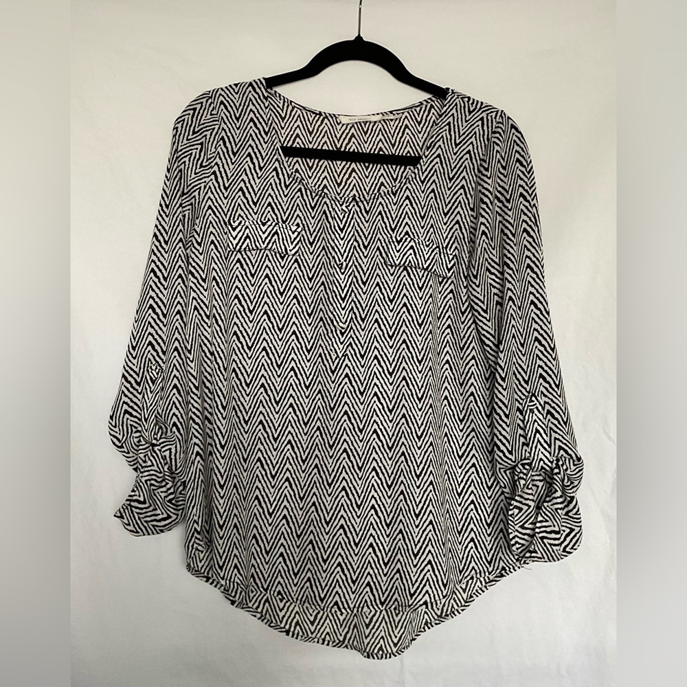 Blu Pepper Black and White Bell Sleeve Blouse